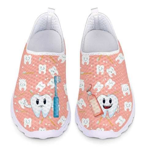 Molar hygiene slip-on shoes