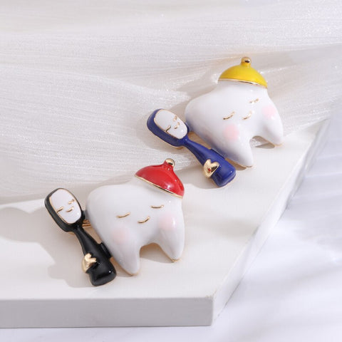 Dental Artist Pin