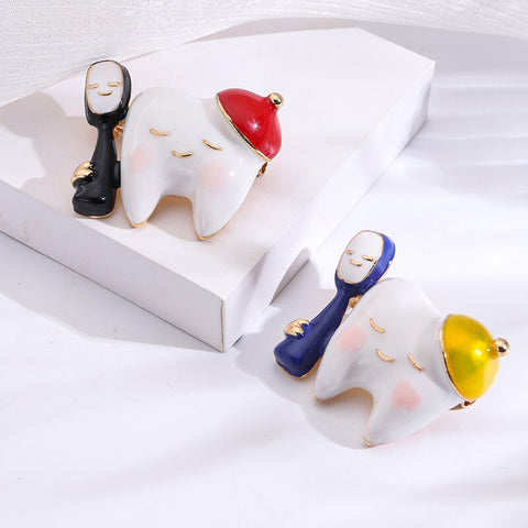 Dental Artist Pin