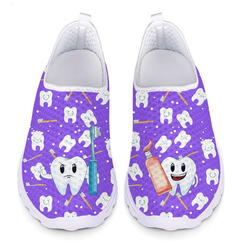 Molar hygiene slip-on shoes