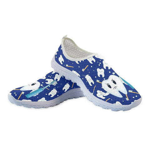 Molar hygiene slip-on shoes
