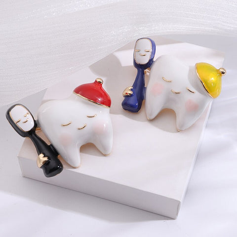 Dental Artist Pin