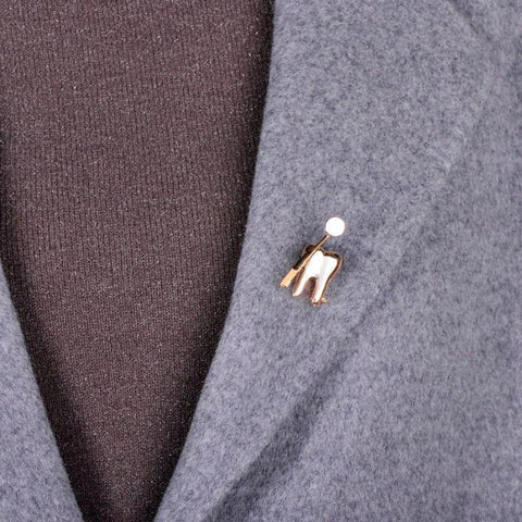 Charming DX Mirror Pin