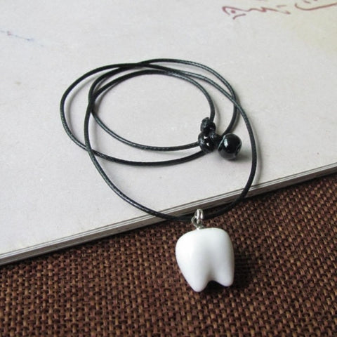 Pearly Teeth Leather Necklace