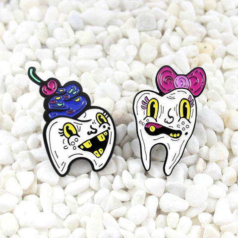 Super Sweet Tooth Pin Couple